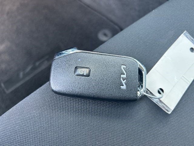 Used 2023 Kia K5 LXS FWD image 44