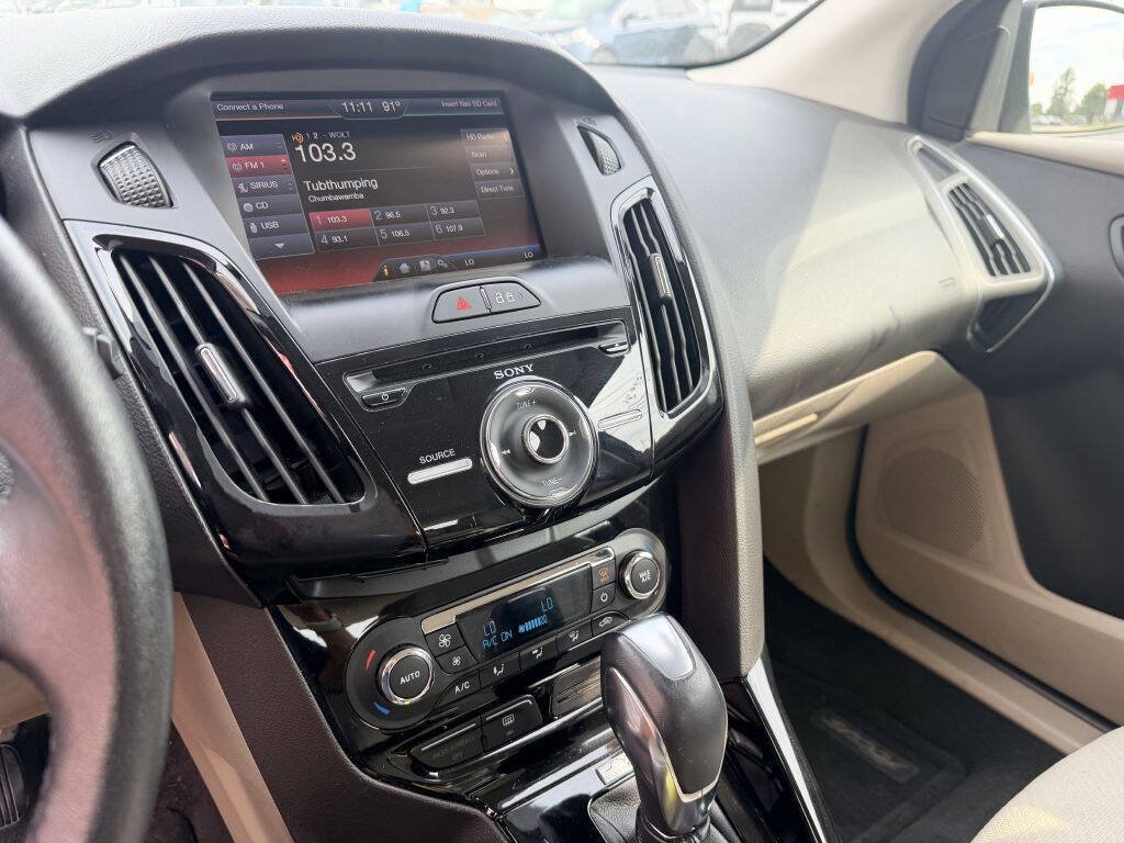 Used 2013 Ford Focus Electric Hatchback FWD image 12