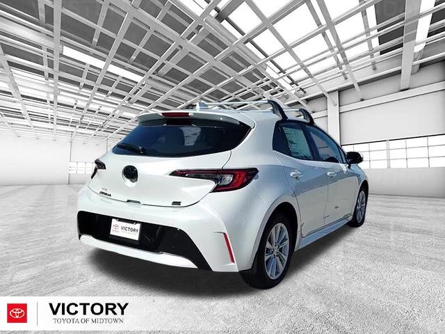 Used 2025 Toyota Corolla SE image 3
