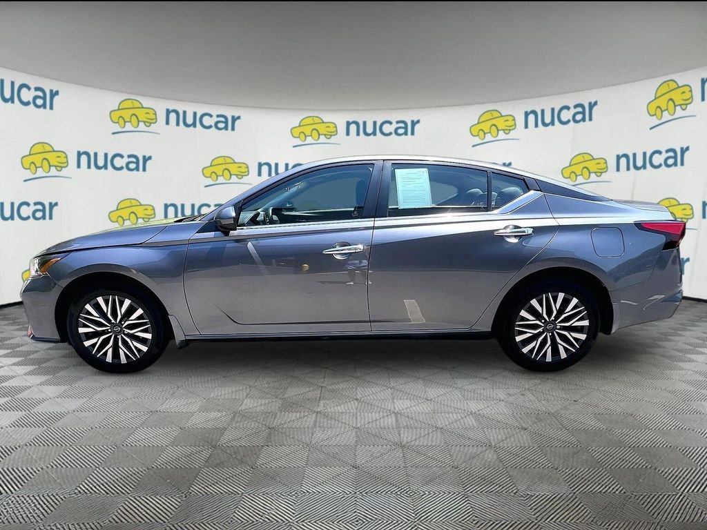Used 2023 Nissan Altima 2.5 SV AWD/4WD image 4