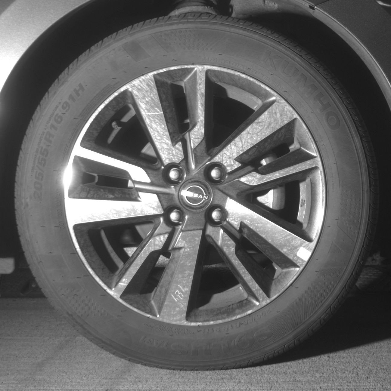 Used 2025 Nissan Versa SV image 13