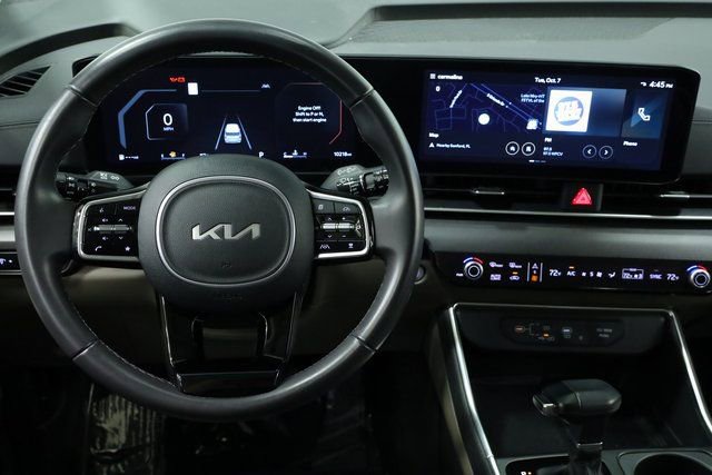 Used 2025 Kia Carnival SX image 12