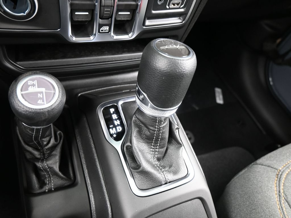 New 2026 Jeep Gladiator Sport AWD/4WD image 18
