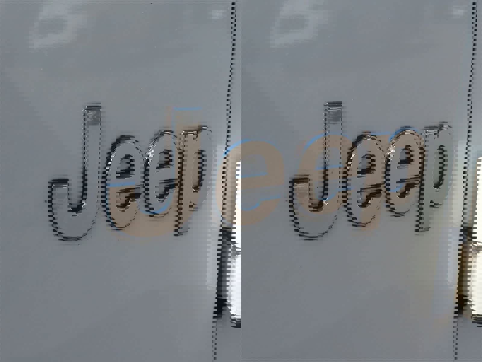 Used 2020 Jeep Wrangler Unlimited Sahara image 13