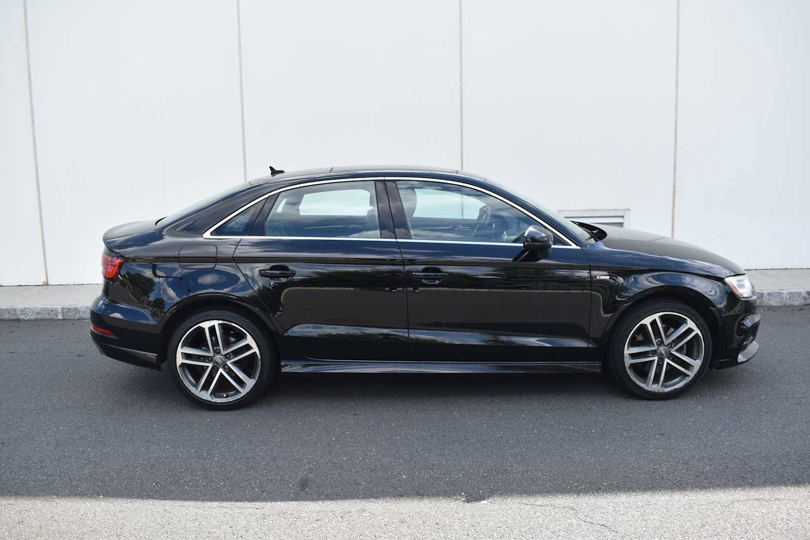 Used 2017 Audi A3 2.0T Premium Plus AWD/4WD image 5