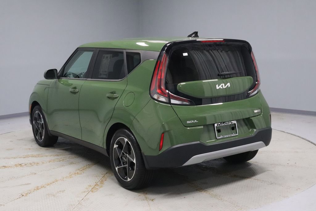 Used 2023 Kia Soul EX image 7
