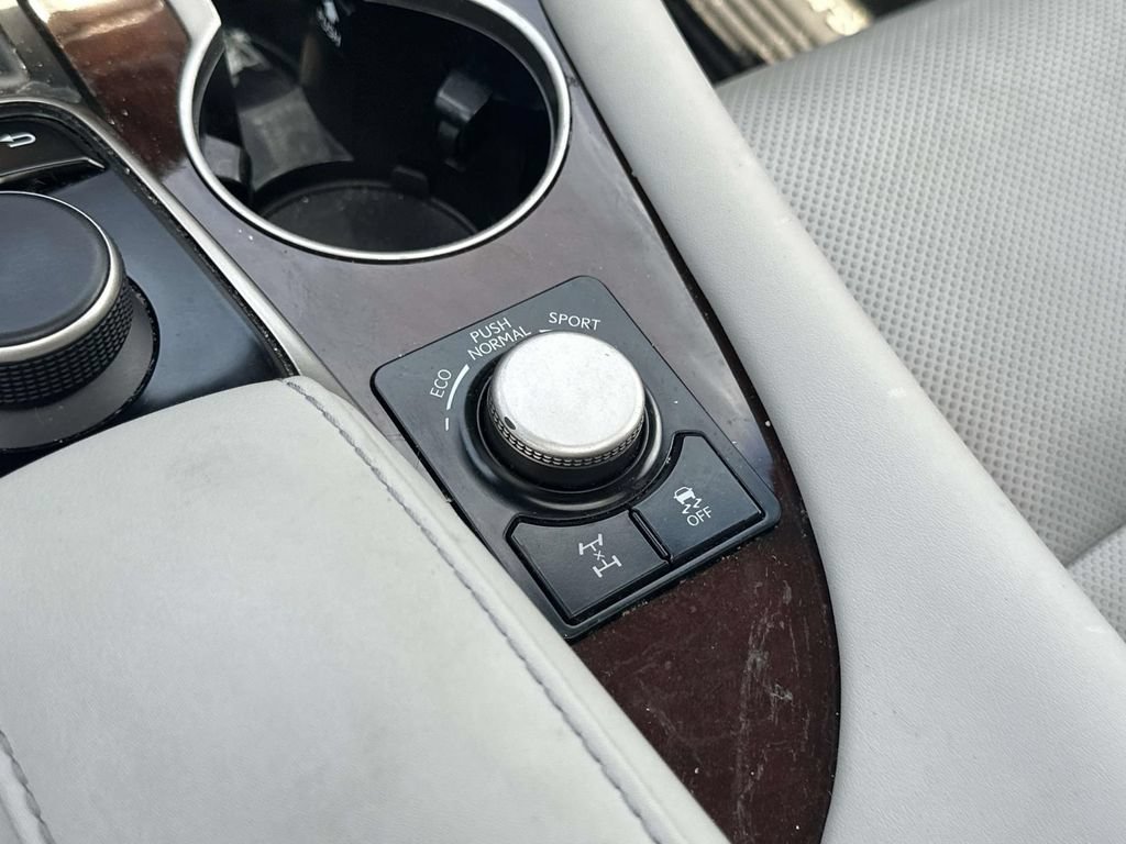 Used 2017 Lexus RX 350 AWD w/ Premium Package image 31