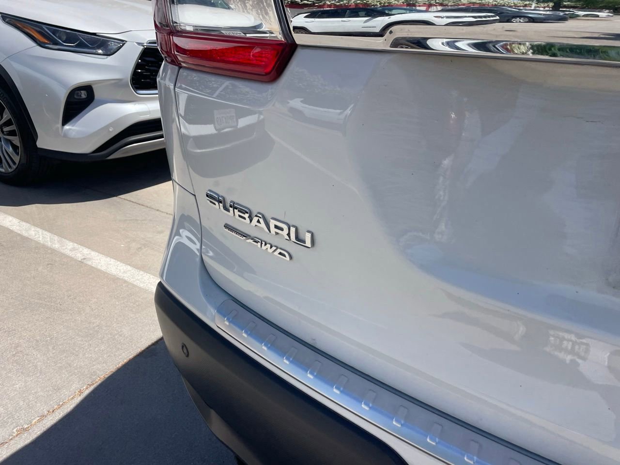 Used 2020 Subaru Ascent Premium w/ Convenience Package AWD/4WD image 5