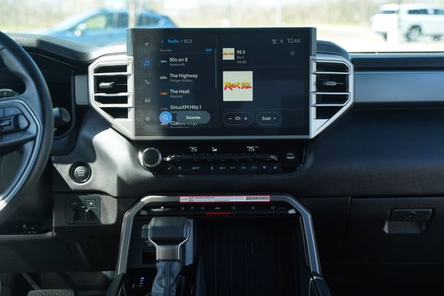 Used 2025 Toyota Tundra Limited image 28