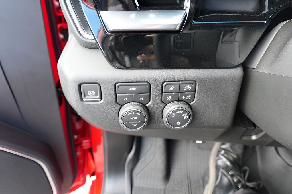 New 2026 Chevrolet Silverado 1500 LT w/ Safety Package image 23