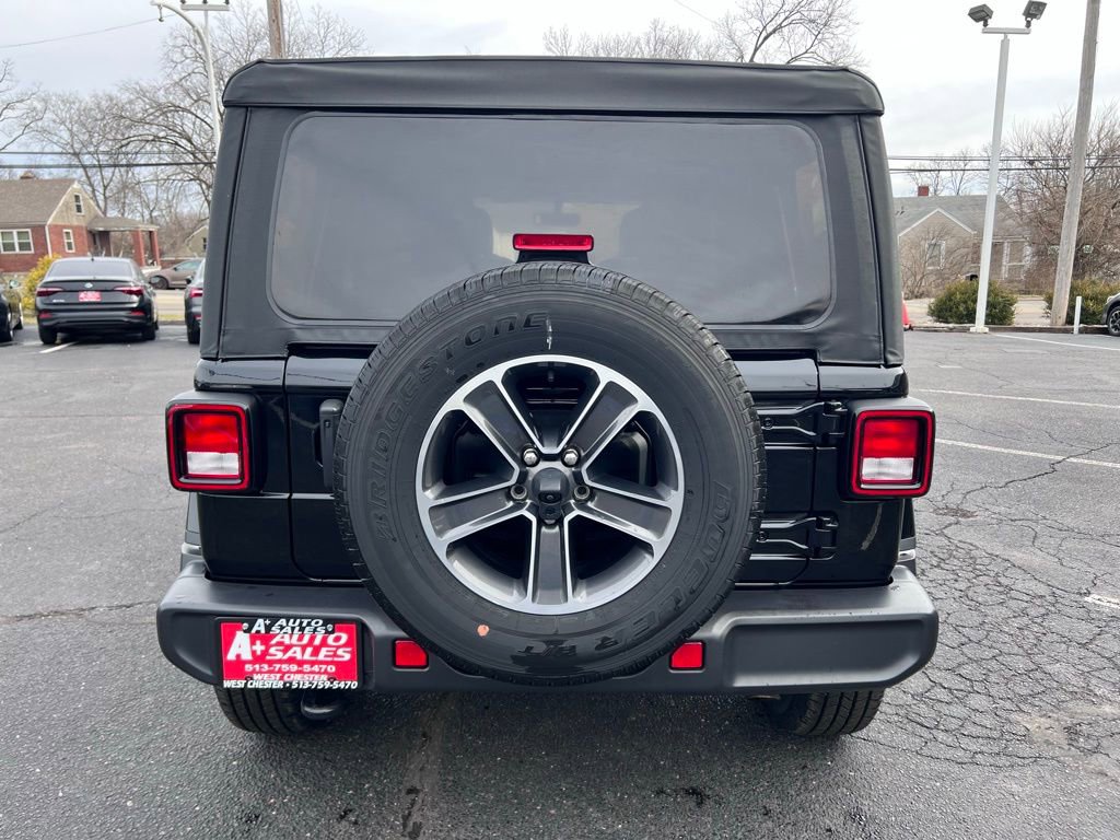 Used 2023 Jeep Wrangler Sahara w/ Cold Weather Group image 7