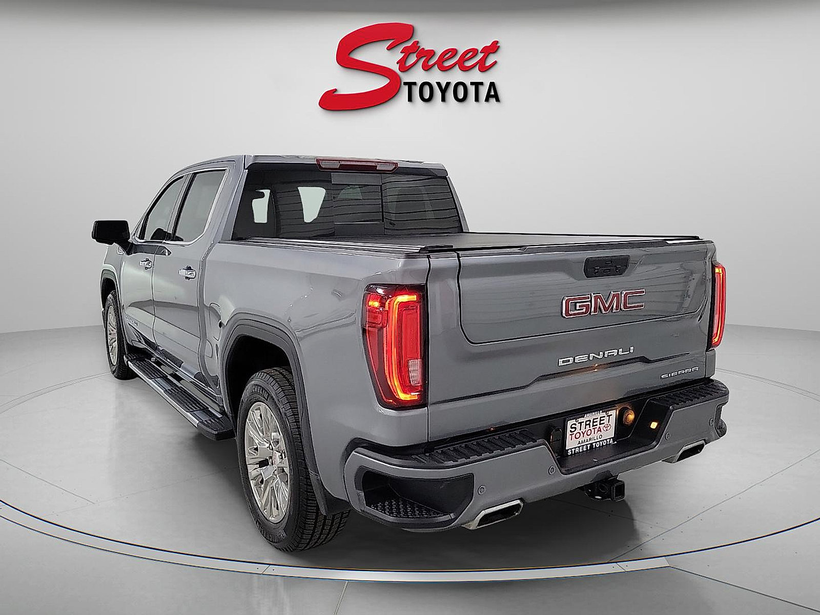 Used 2019 GMC Sierra 1500 Denali AWD/4WD image 2