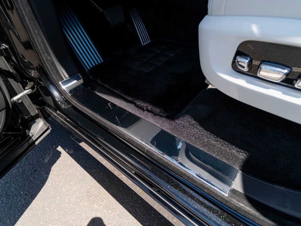 New 2026 Rolls-Royce Cullinan AWD/4WD image 9