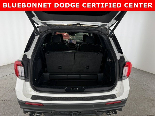 Used 2025 Ford Explorer ST RWD image 5