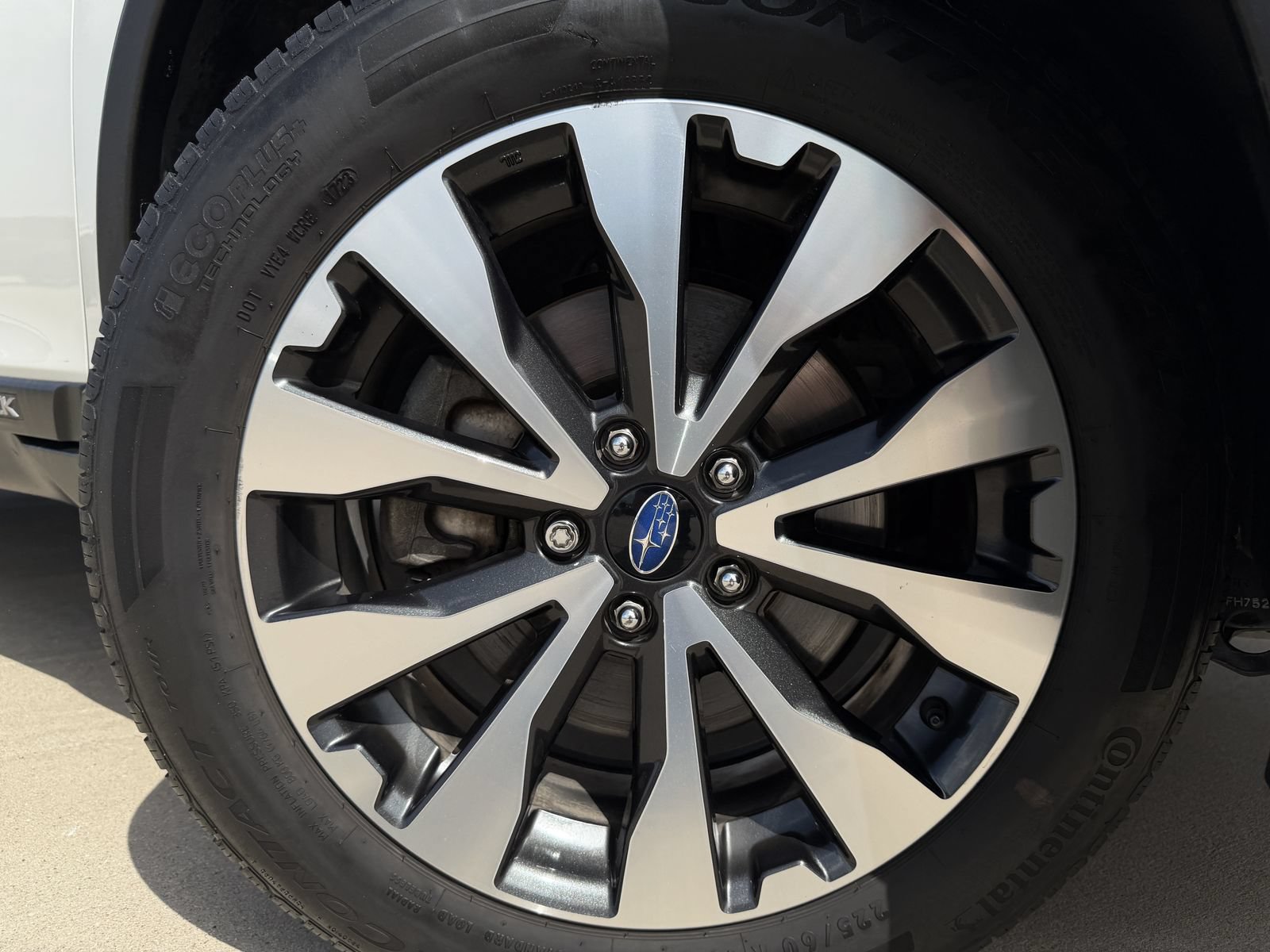 Used 2017 Subaru Outback 2.5i Limited AWD/4WD image 10
