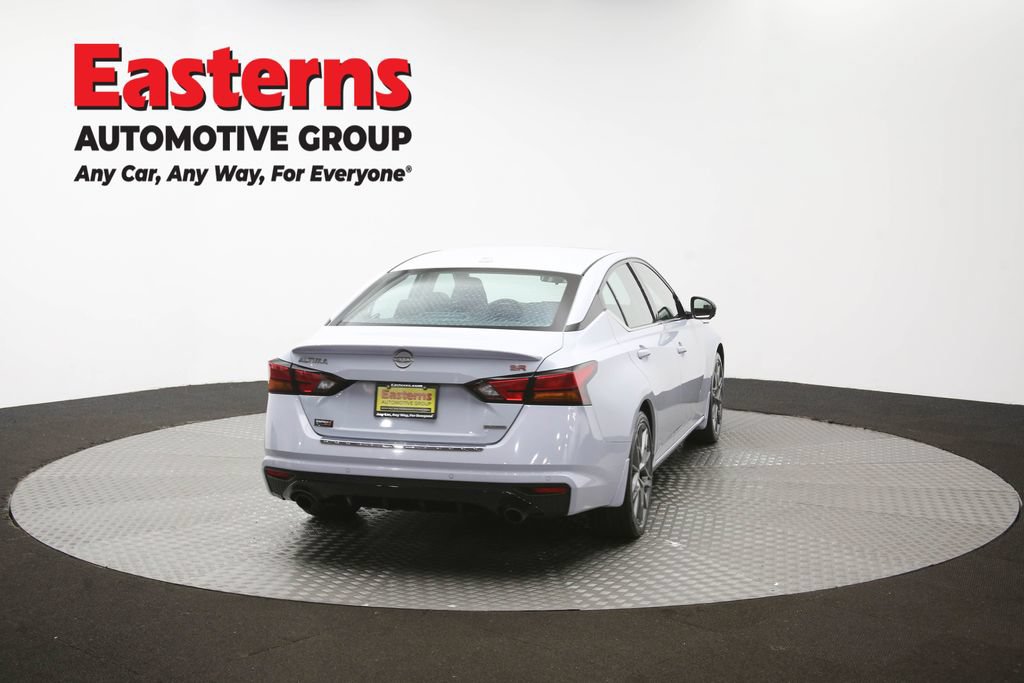 Used 2023 Nissan Altima 2.0 SR FWD image 39