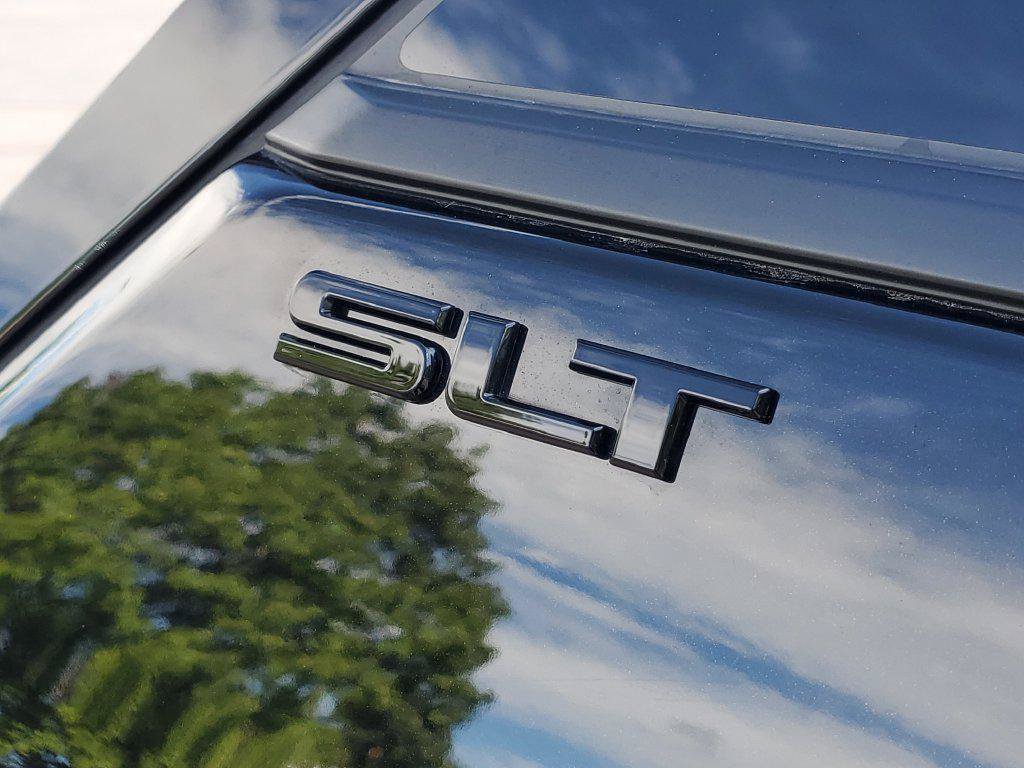 Used 2020 GMC Terrain SLT w/ Preferred Package AWD/4WD image 34