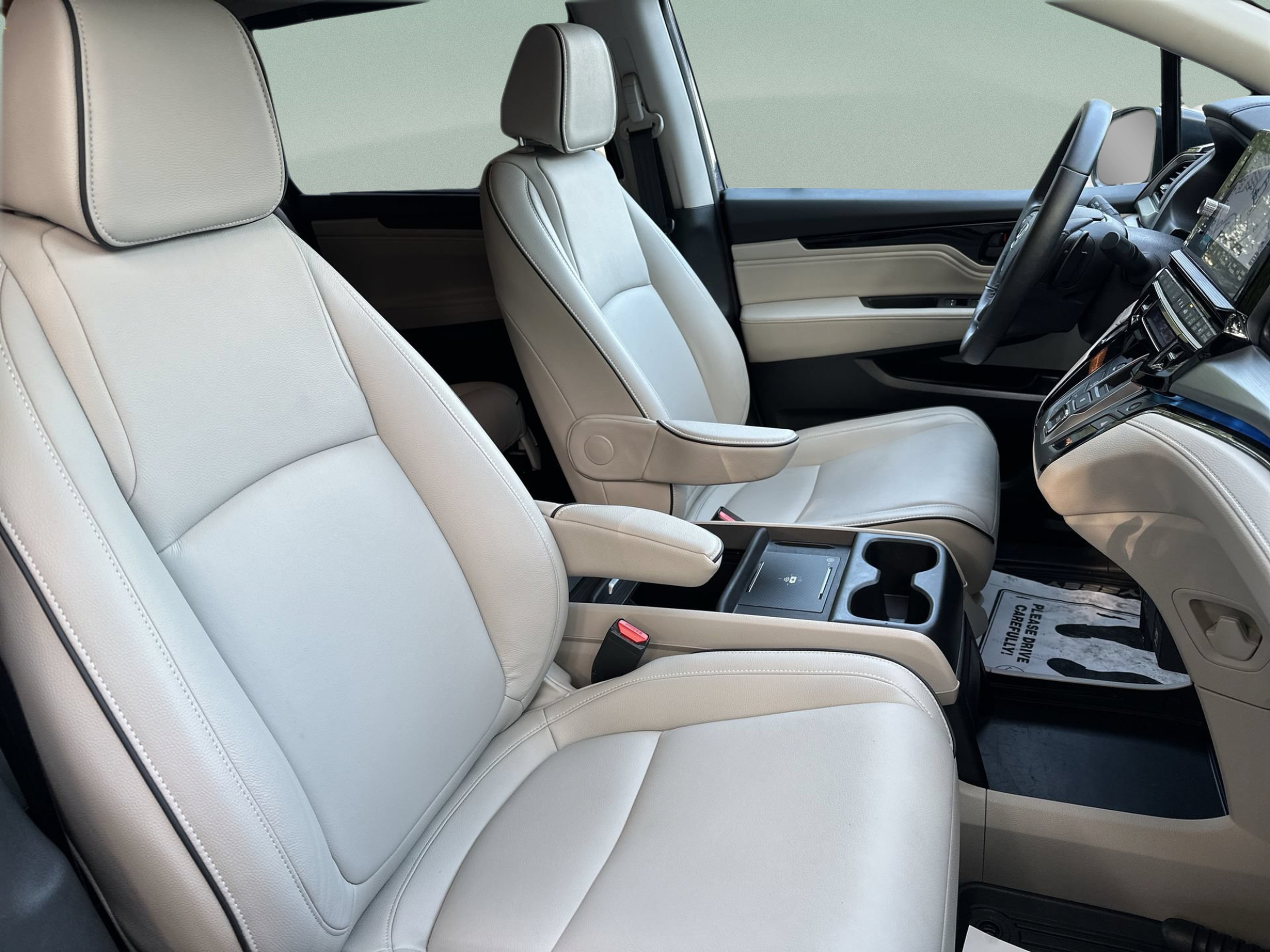 Used 2025 Honda Odyssey Touring image 27