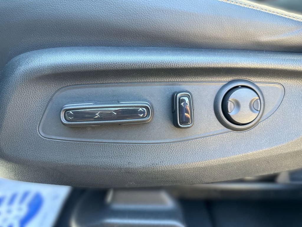 Used 2023 Honda CR-V Sport Touring image 14