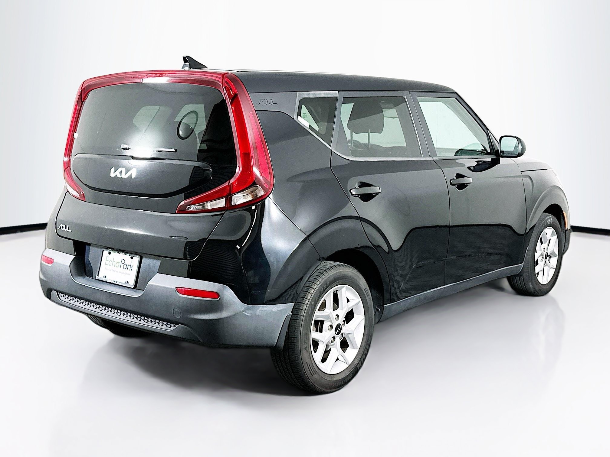 Used 2022 Kia Soul LX w/ Technology Package FWD image 9