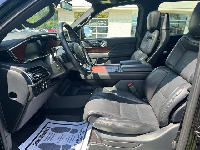 Used 2023 Lincoln Navigator L Reserve AWD/4WD image 10