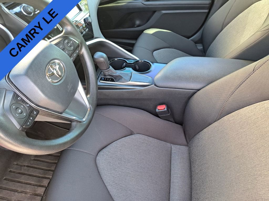 Used 2020 Toyota Camry LE image 19