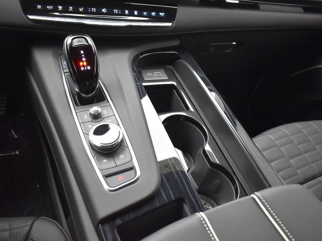 Certified 2023 Cadillac Escalade V w/ LPO, ONYX Package image 19