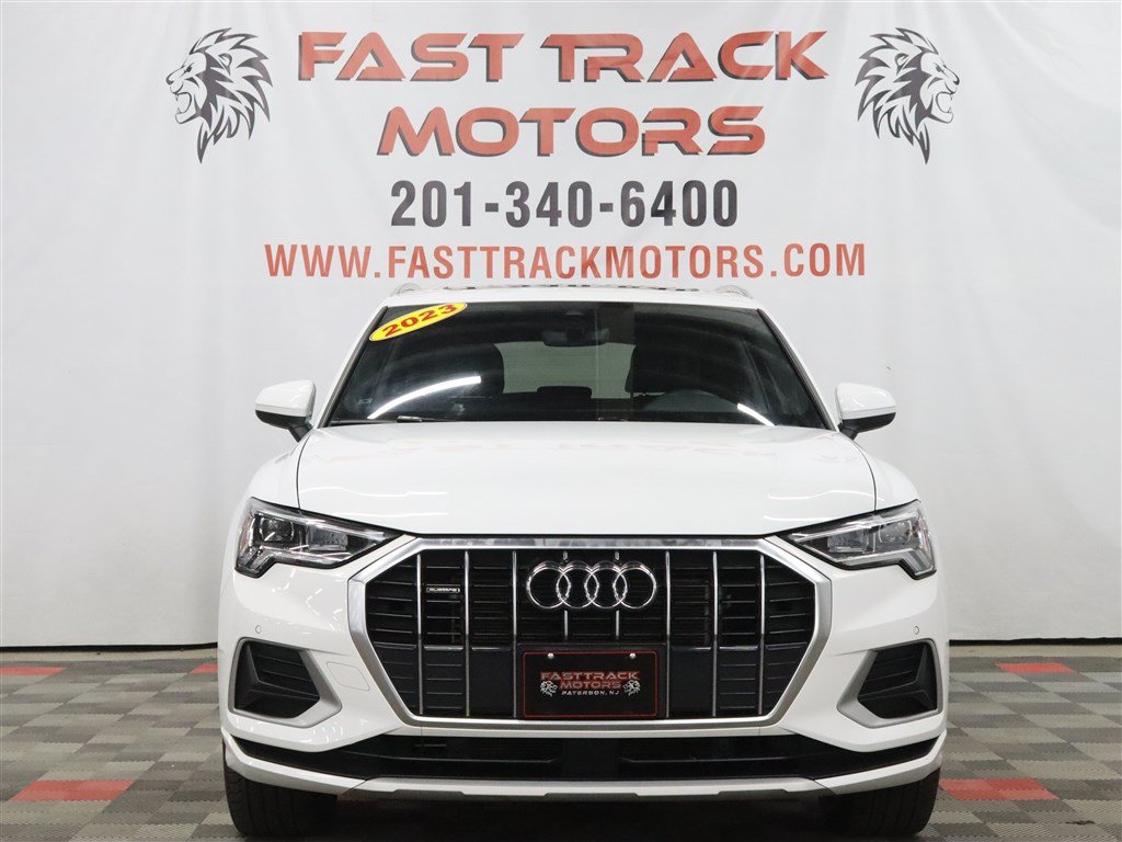 Used 2023 Audi Q3 2.0T Premium AWD/4WD image 2