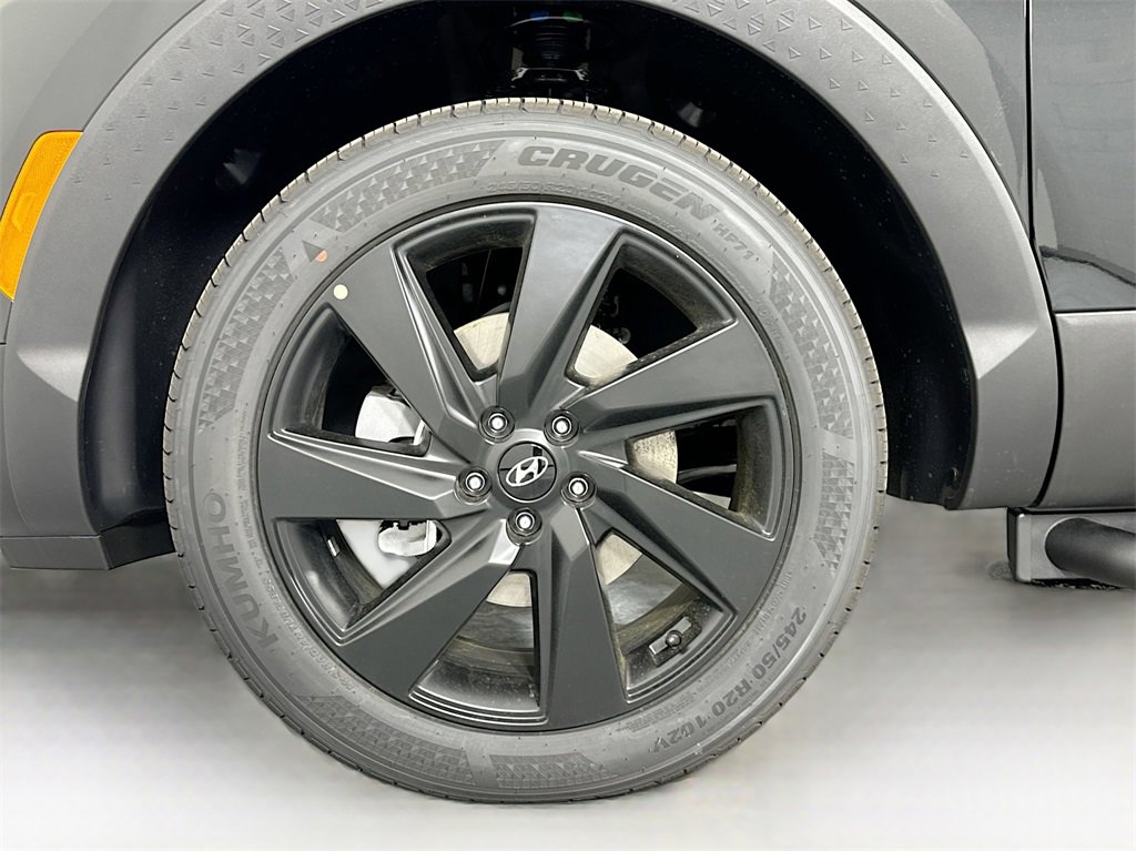Used 2024 Hyundai Santa Cruz Night image 31