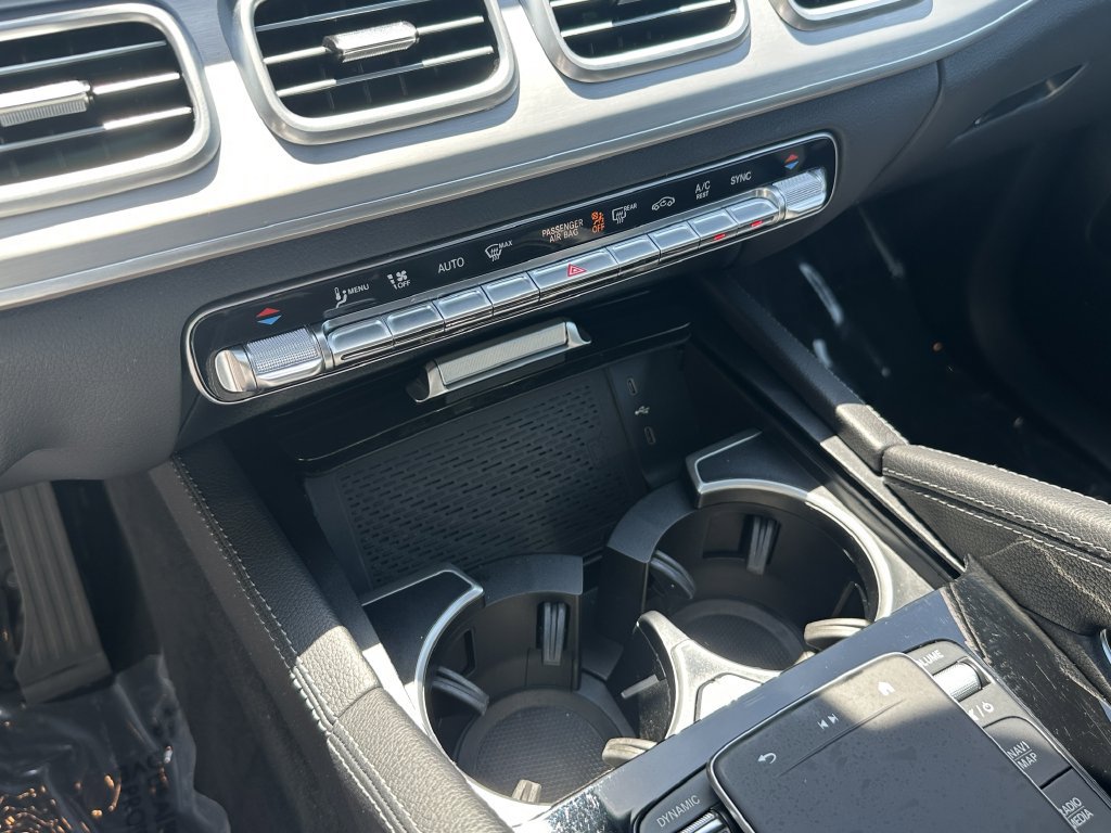 Used 2025 Mercedes-Benz GLS 450 4MATIC image 33