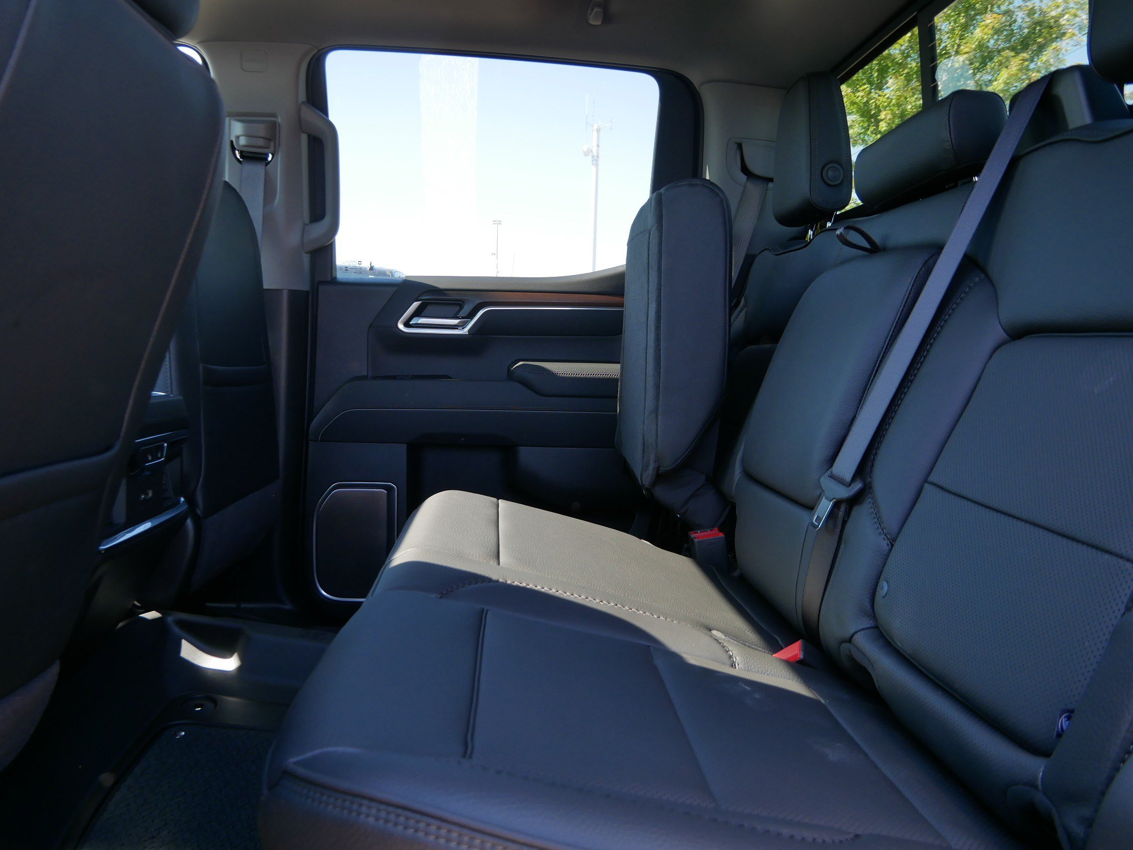 New 2026 GMC Sierra 1500 Denali w/ Technology Package AWD/4WD image 5