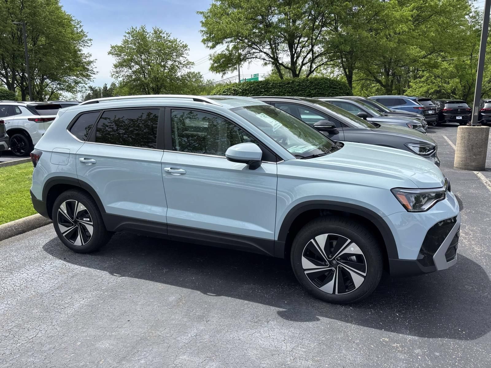 New 2026 Volkswagen Taos SE AWD/4WD image 7