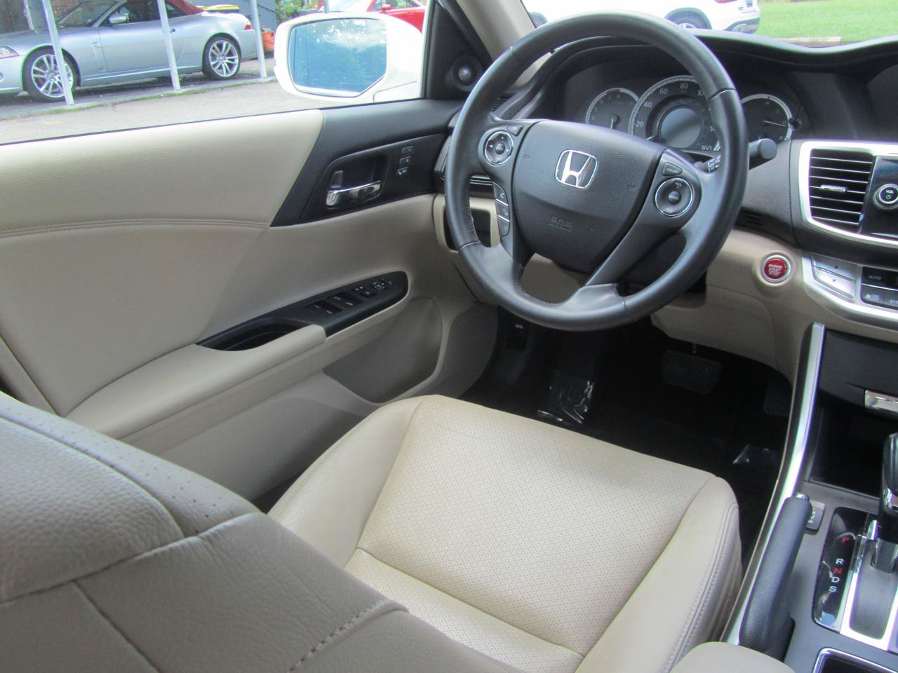Used 2015 Honda Accord EX-L image 12