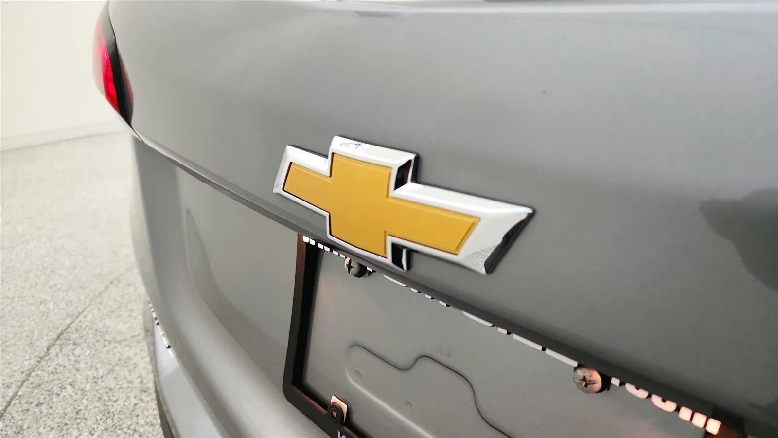 Used 2023 Chevrolet Equinox LS w/ Driver Confidence II Package AWD/4WD image 16