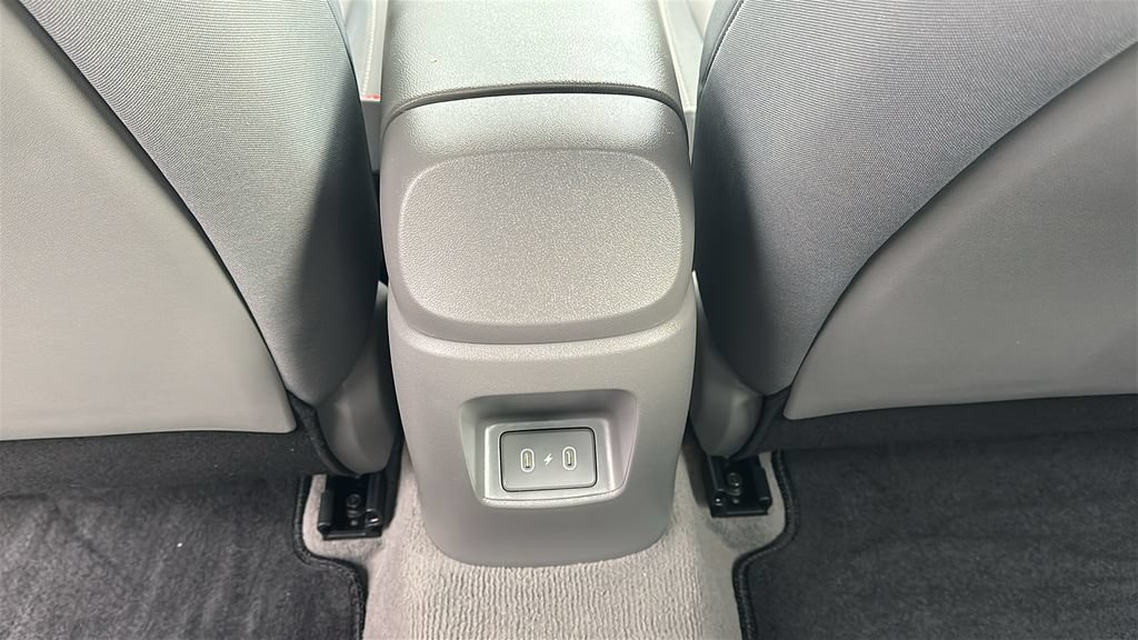 Certified 2024 Hyundai Elantra SEL FWD image 31