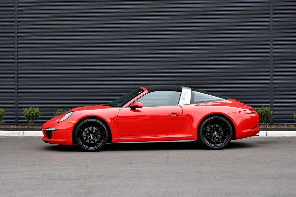 Certified 2016 Porsche 911 Targa 4 image 2