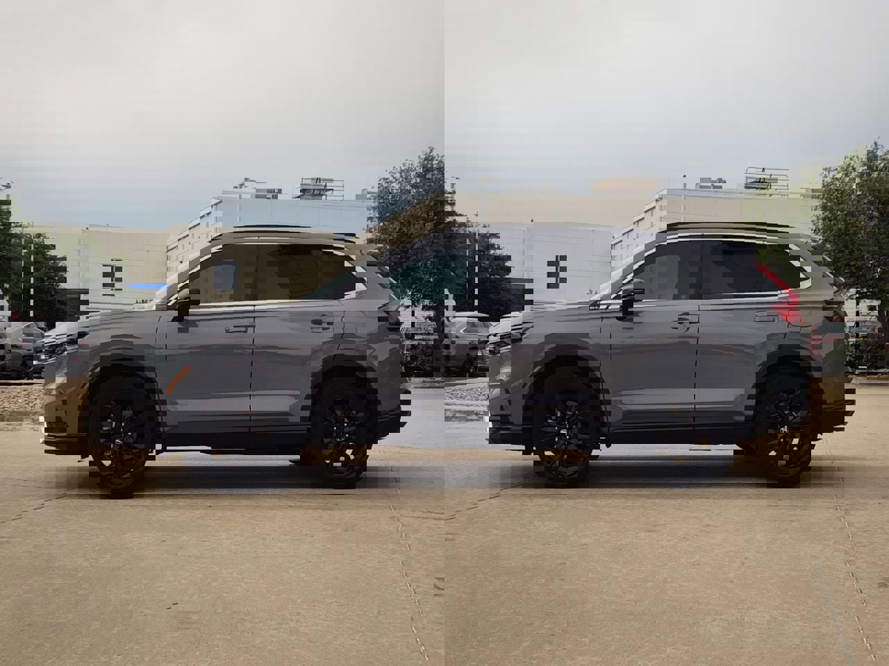 Used 2025 Honda CR-V Sport Touring image 4