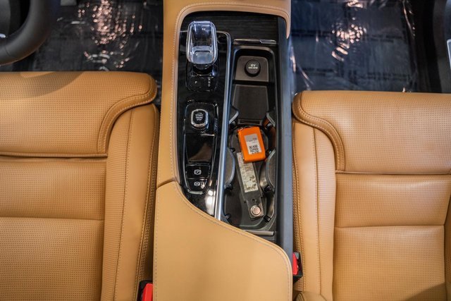 Used 2024 Volvo XC90 T8 Ultimate w/ Protection Package Premier image 21