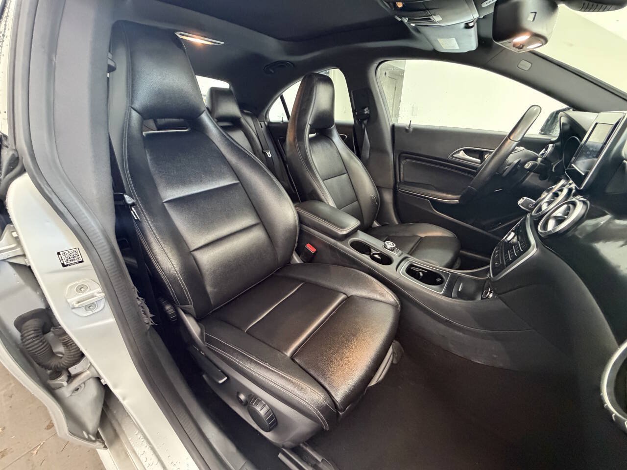 Used 2016 Mercedes-Benz CLA 250 4MATIC image 13