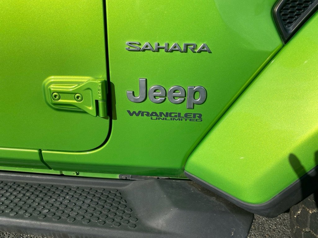 Used 2020 Jeep Wrangler Unlimited Sahara AWD/4WD image 9