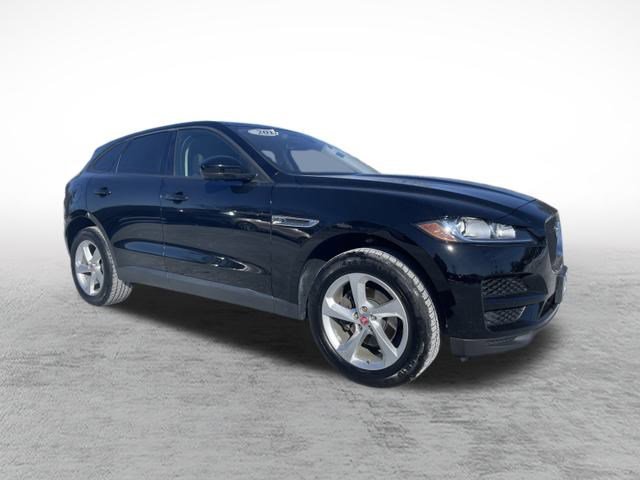 Used 2018 Jaguar F-PACE Premium image 3