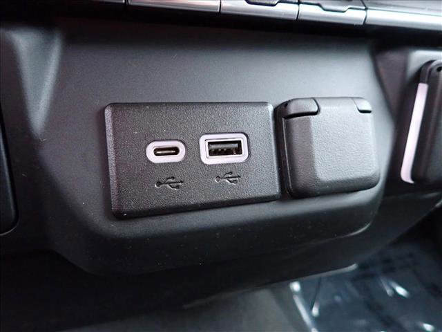 Used 2022 Chevrolet Silverado 1500 Custom image 17