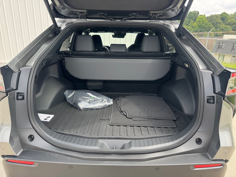New 2026 Subaru Solterra AWD/4WD image 15