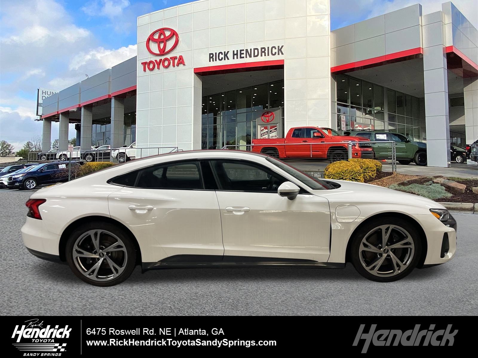 Used 2023 Audi e-tron GT Premium Plus image 1