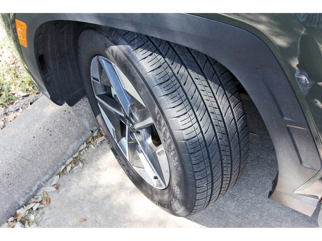 Used 2025 Hyundai Tucson SEL FWD image 36