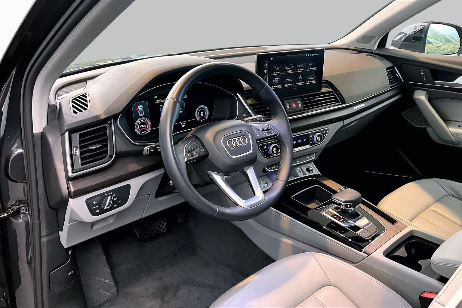 Certified 2023 Audi Q5 2.0T Premium Plus w/ Premium Plus Package AWD/4WD image 18
