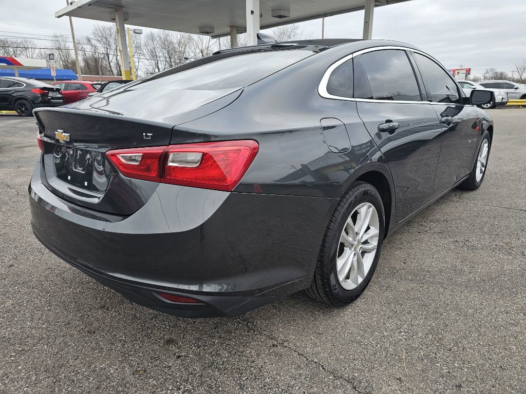 Used 2017 Chevrolet Malibu LT image 11