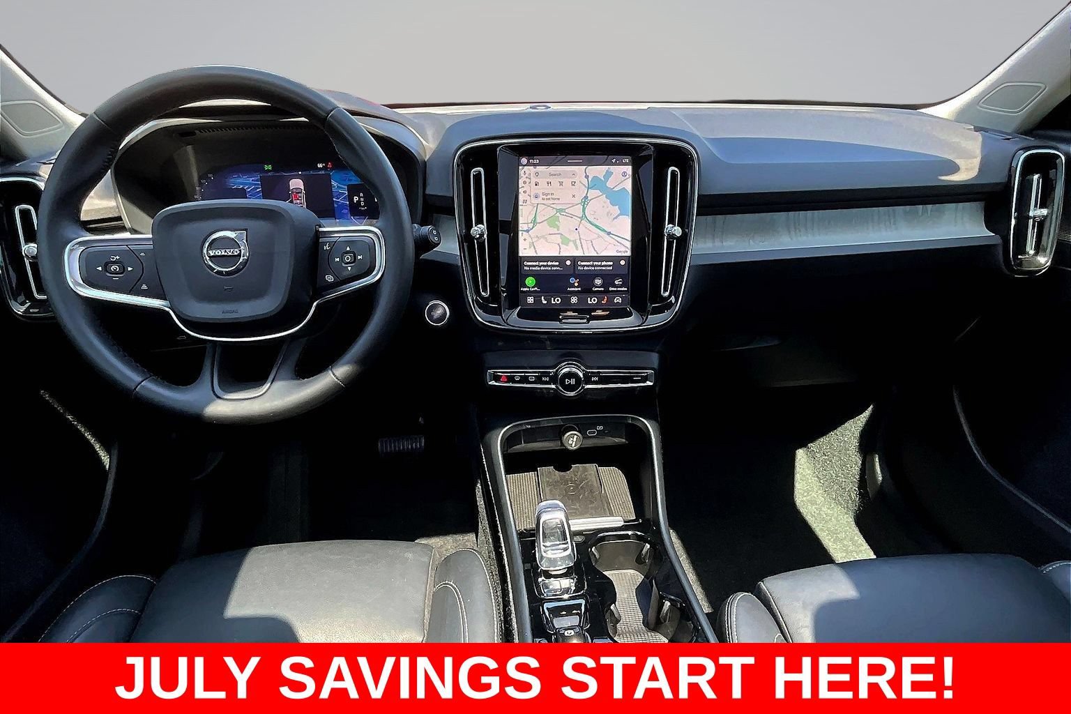 Used 2024 Volvo XC40 B5 Plus AWD/4WD image 9