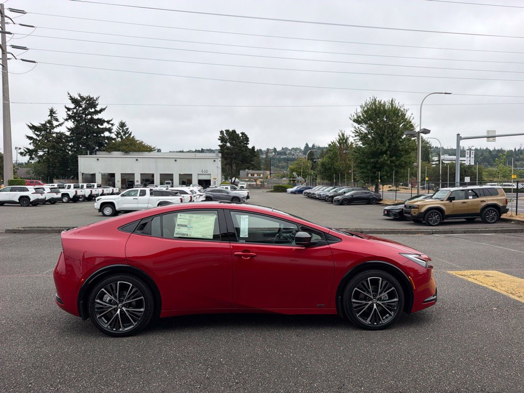 New 2027 Toyota Prius Limited AWD/4WD image 4