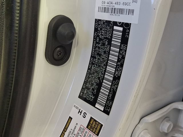 Used 2022 Toyota Corolla LE FWD image 32